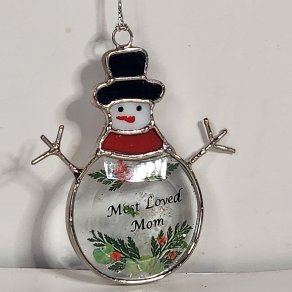 HAND NADE BEADED CHRISTMAS BELL ORNAMENT AND GLASS MOST LOVED MOM ORNAMENT - Picture 5 of 7